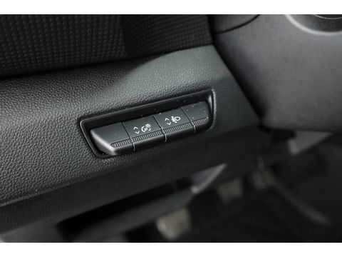 Renault Trafic 2.0 dCi 130 T30 L2H1 Work Edition | Trekhaak | Cruise | Camera | Bluetooth