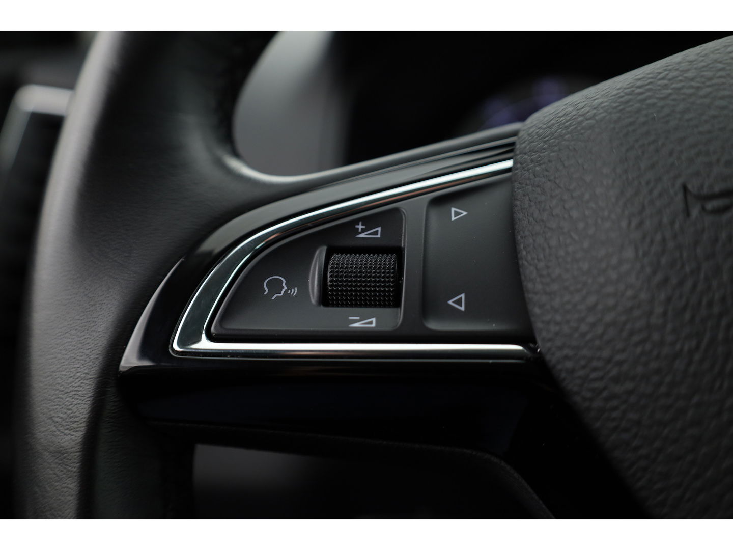 Škoda Karoq 1.5 TSI ACT DSG | Navi | Adapt. cruise | Camera | Stoelverw. | Elek. Achterklep | LED