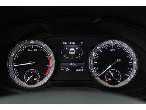 Škoda Karoq 1.5 TSI ACT DSG | Navi | Adapt. cruise | Camera | Stoelverw. | Elek. Achterklep | LED