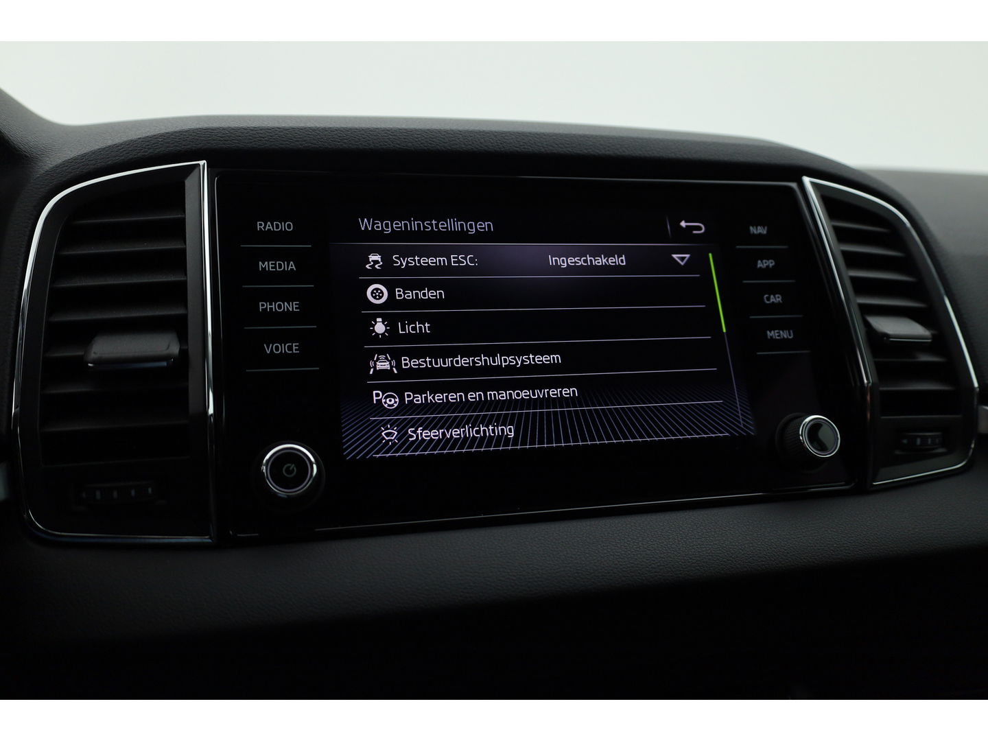 Škoda Karoq 1.5 TSI ACT DSG | Navi | Adapt. cruise | Camera | Stoelverw. | Elek. Achterklep | LED