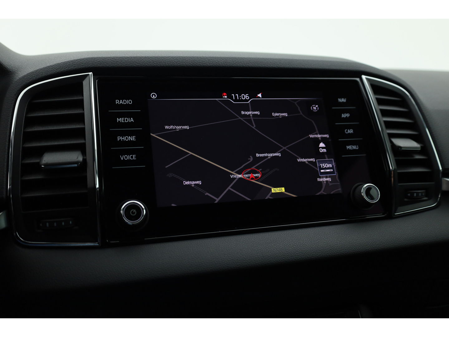Škoda Karoq 1.5 TSI ACT DSG | Navi | Adapt. cruise | Camera | Stoelverw. | Elek. Achterklep | LED