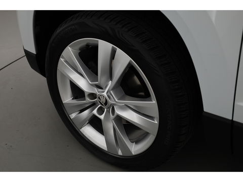Škoda Karoq 1.5 TSI ACT DSG | Navi | Adapt. cruise | Camera | Stoelverw. | Elek. Achterklep | LED