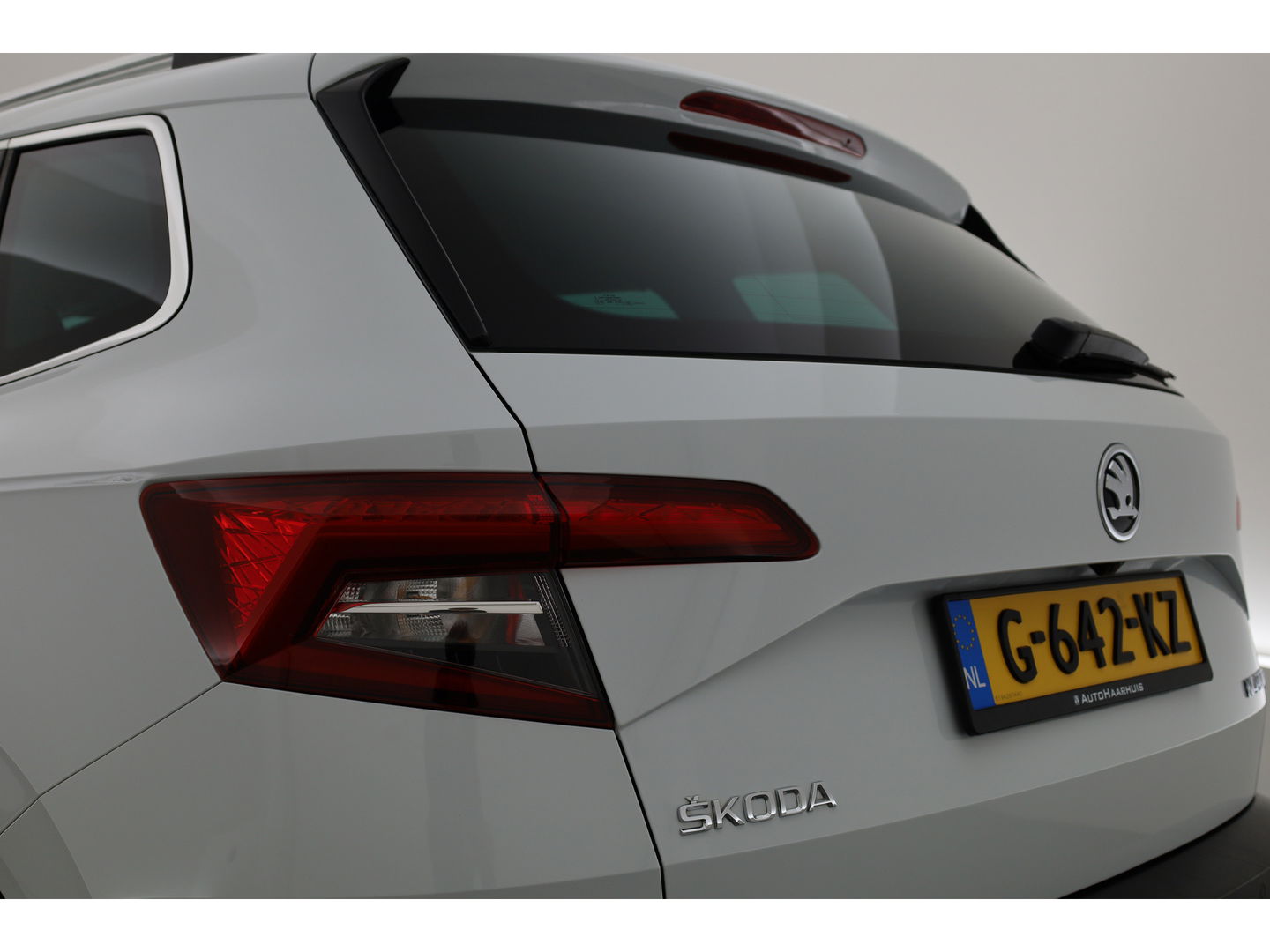 Škoda Karoq 1.5 TSI ACT DSG | Navi | Adapt. cruise | Camera | Stoelverw. | Elek. Achterklep | LED