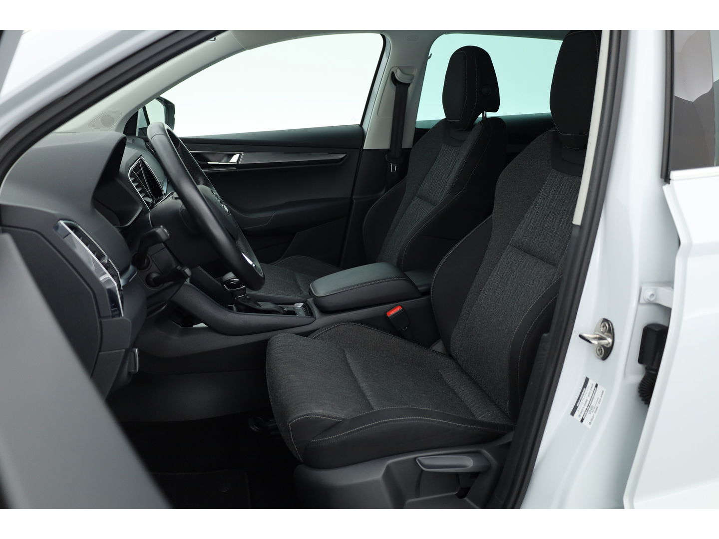 Škoda Karoq 1.5 TSI ACT DSG | Navi | Adapt. cruise | Camera | Stoelverw. | Elek. Achterklep | LED