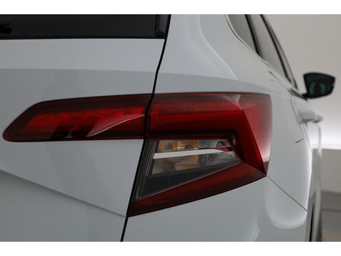 Škoda Karoq 1.5 TSI ACT DSG | Navi | Adapt. cruise | Camera | Stoelverw. | Elek. Achterklep | LED