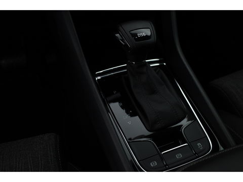 Škoda Karoq 1.5 TSI ACT DSG | Navi | Adapt. cruise | Camera | Stoelverw. | Elek. Achterklep | LED