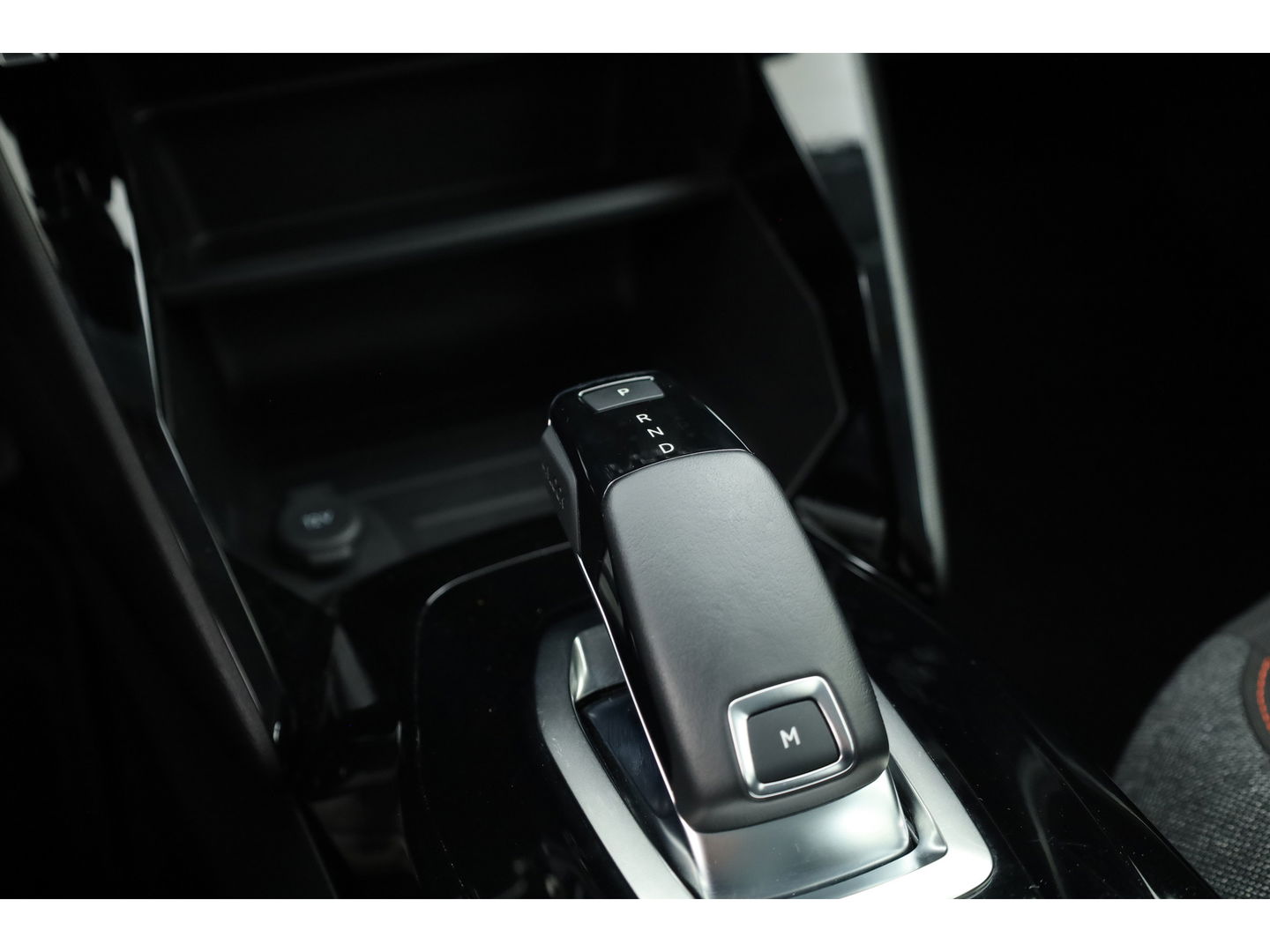 Peugeot 208 1.2 PureTech Allure Pack | Cruise | PDC A | CarPlay | Bluetooth