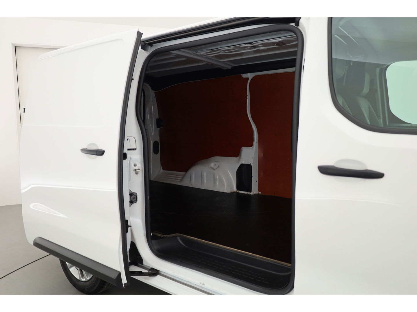 Opel Vivaro 2.0 CDTI L3H1 Edition | 145pk | Trekhaak | Cruise | Apple CarPlay | Betimmering