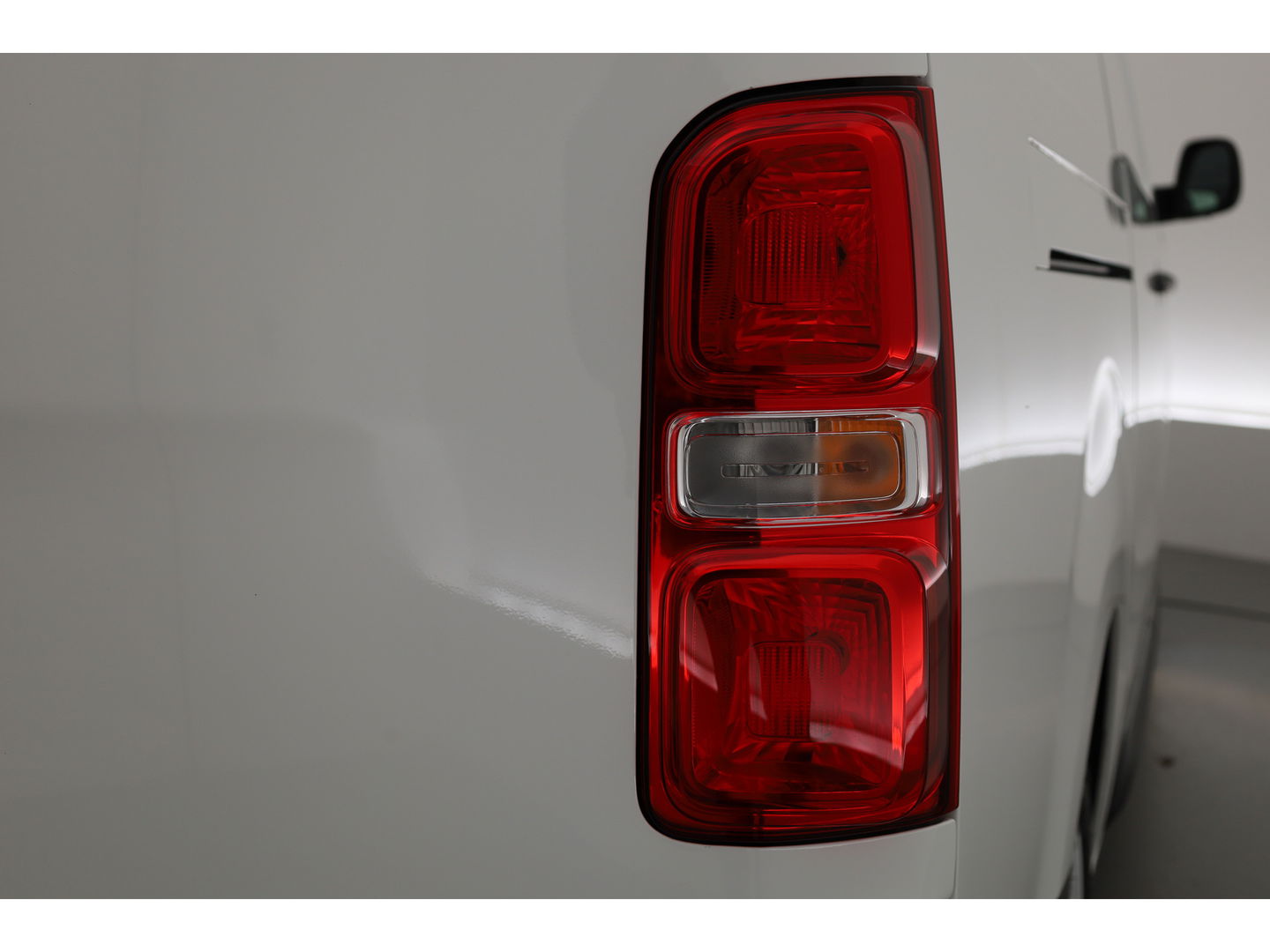Opel Vivaro 2.0 CDTI L3H1 Edition | 145pk | Trekhaak | Cruise | Apple CarPlay | Betimmering