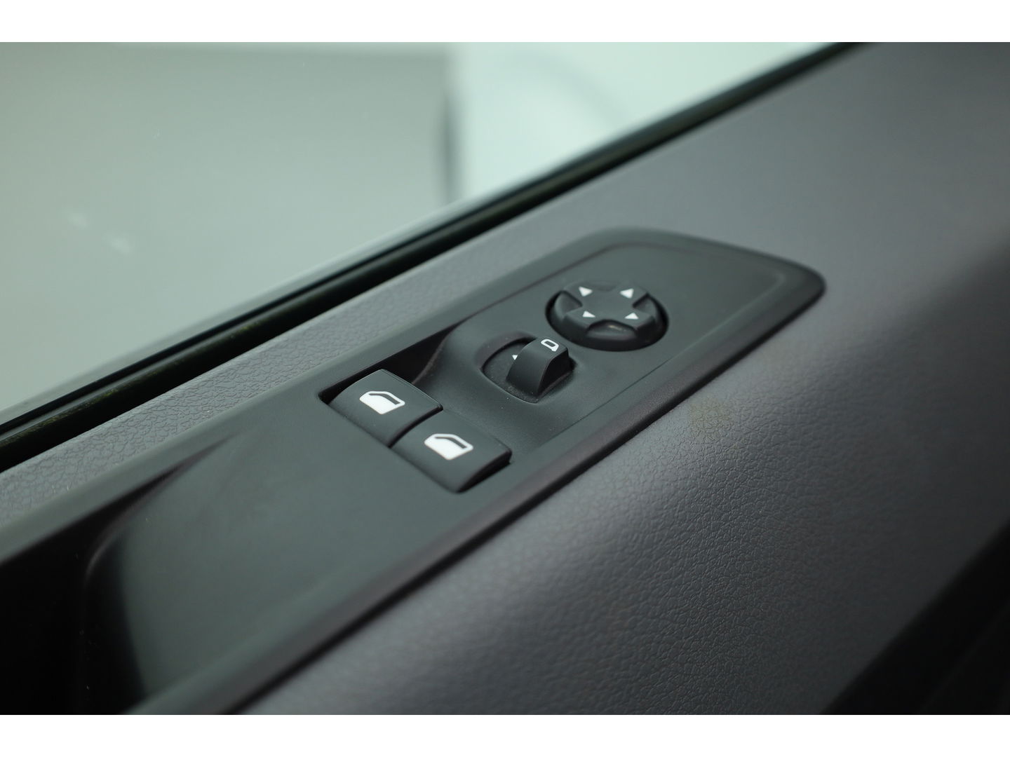 Opel Vivaro 2.0 CDTI L3H1 Edition | 145pk | Trekhaak | Cruise | Apple CarPlay | Betimmering