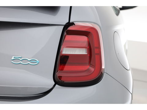 Fiat 500C Icon 42 kWh | Navi | Apple CarPlay | Keyless | Clima | PDC |