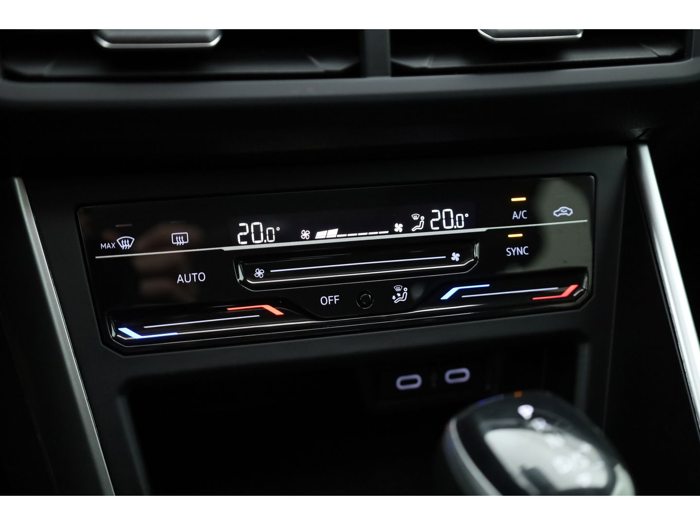 Volkswagen Polo 1.0 TSI DSG | Pano | Apple CarPlay | Camera | LED | Clima | All Seasons