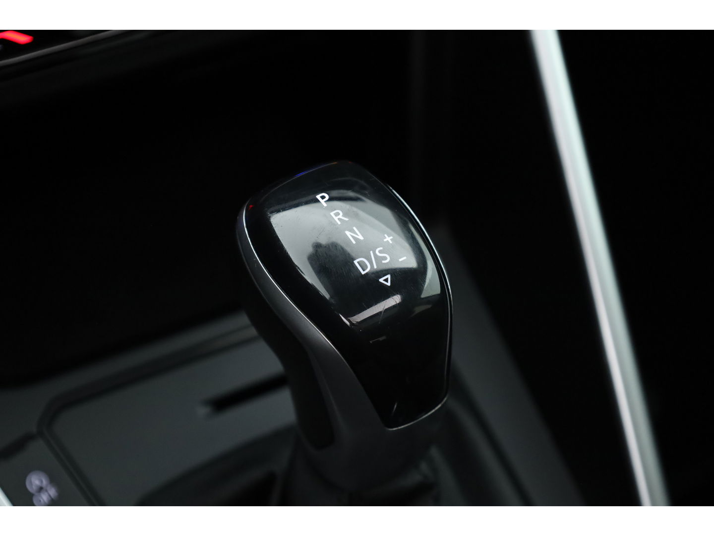 Volkswagen Polo 1.0 TSI DSG | Pano | Apple CarPlay | Camera | LED | Clima | All Seasons