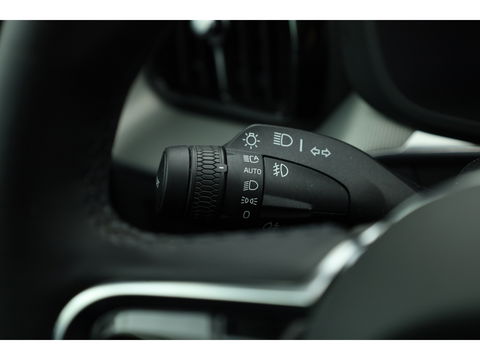 Volvo XC60 2.0 T8 Plug-in hybrid AWD Plus Dark | Pano | Memory seats | 360cam | H&K | Leder | Pilot Assist