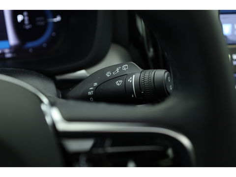 Volvo XC60 2.0 T8 Plug-in hybrid AWD Plus Dark | Pano | Memory seats | 360cam | H&K | Leder | Pilot Assist