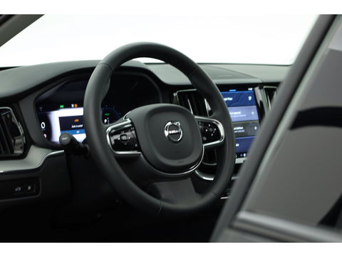 Volvo XC60 2.0 T8 Plug-in hybrid AWD Plus Dark | Pano | Memory seats | 360cam | H&K | Leder | Pilot Assist