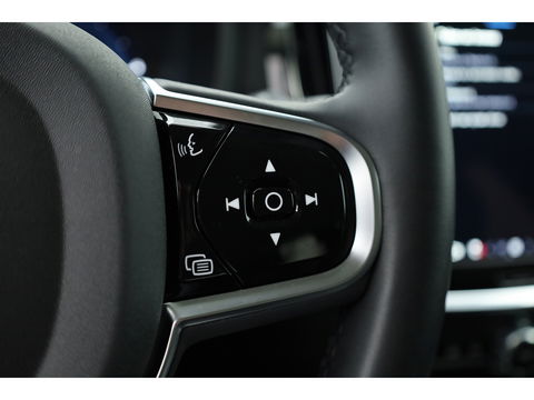 Volvo V60 T6 Recharge Plus Bright | Pilot assist | H&K | Memory | 360cam | Google info. | 19''