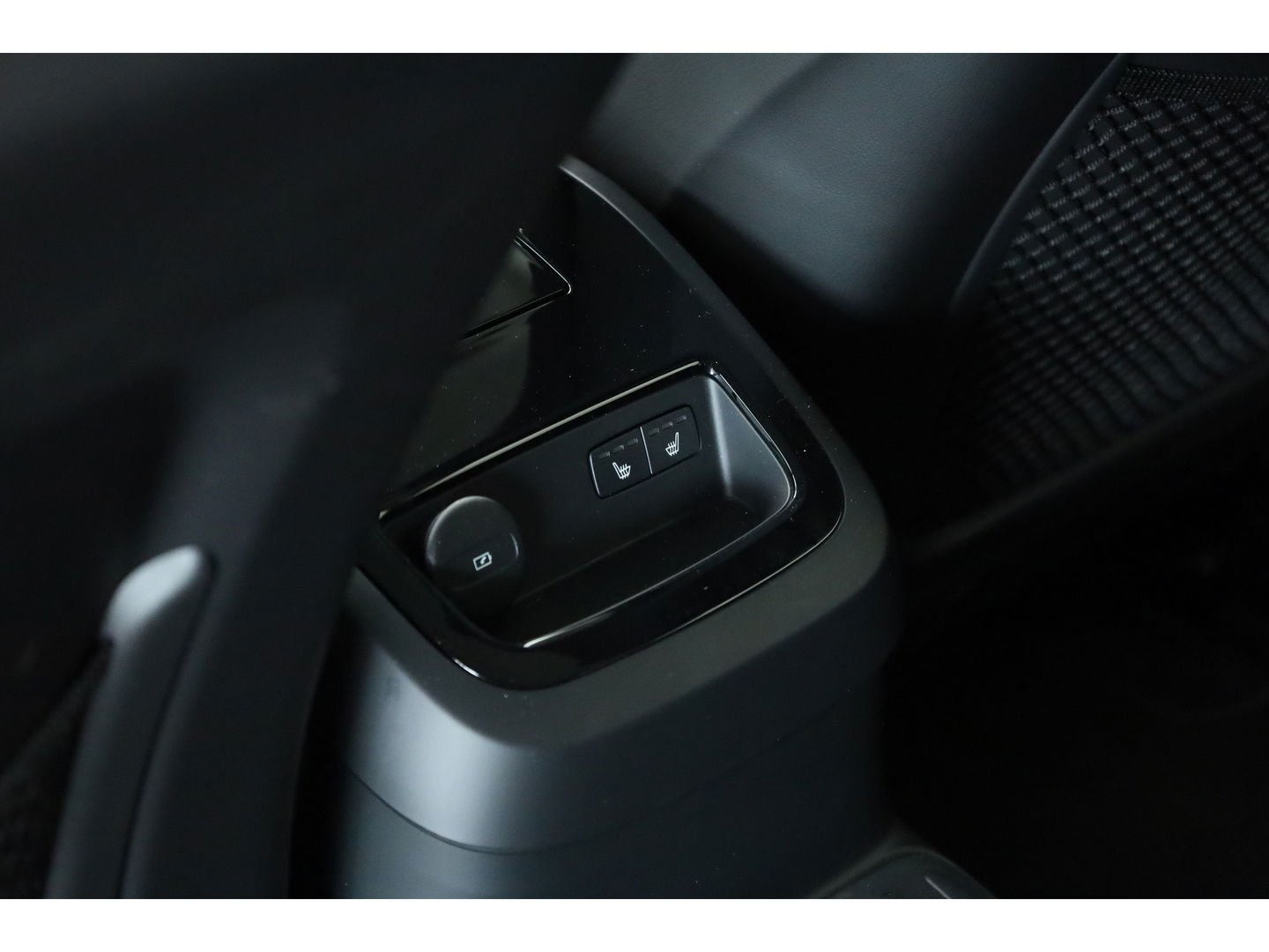 Volvo V60 T6 Recharge Plus Bright | Pilot assist | H&K | Memory | 360cam | Google info. | 19''