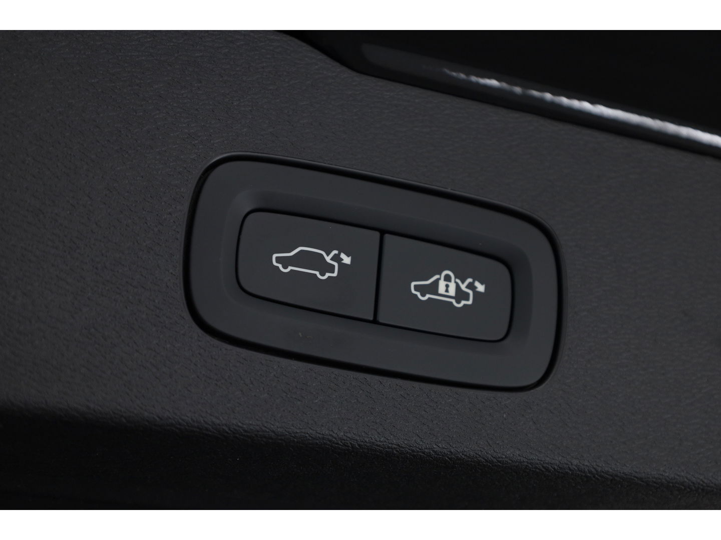 Volvo V60 T6 Recharge Plus Bright | Pilot assist | H&K | Memory | 360cam | Google info. | 19''