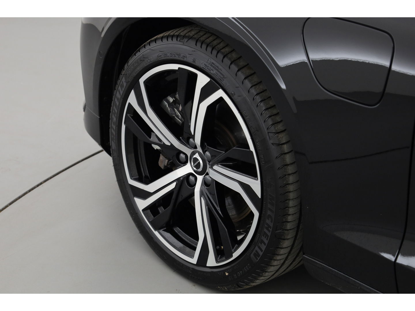 Volvo V60 T6 Recharge Plus Bright | Pilot assist | H&K | Memory | 360cam | Google info. | 19''