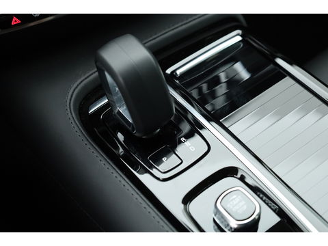 Volvo V60 T6 Recharge Plus Bright | Pilot assist | H&K | Memory | 360cam | Google info. | 19''