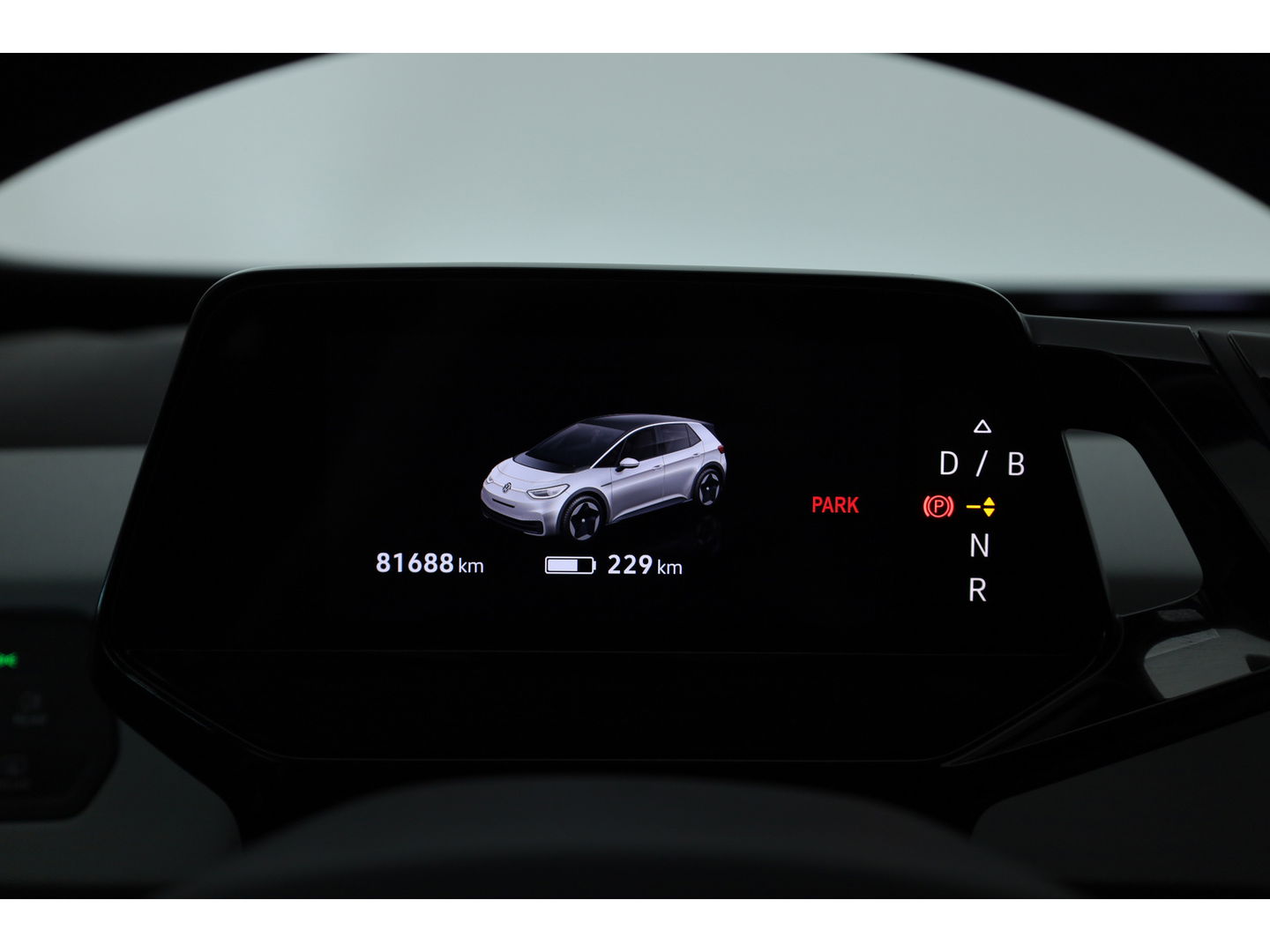 Volkswagen ID.3 First Plus 58 kWh | Navi | IQ. Light | Stoel- Stuurverw. | Adapt. Cruise | Camera
