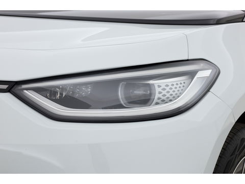 Volkswagen ID.3 First Plus 58 kWh | Navi | IQ. Light | Stoel- Stuurverw. | Adapt. Cruise | Camera