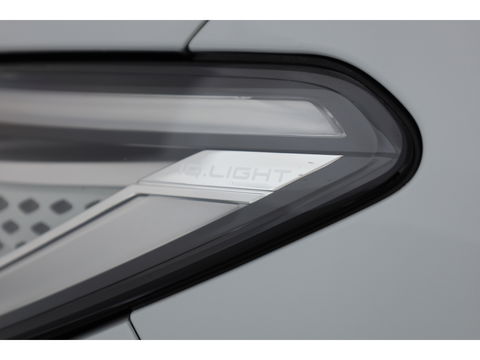 Volkswagen ID.3 First Plus 58 kWh | Navi | IQ. Light | Stoel- Stuurverw. | Adapt. Cruise | Camera