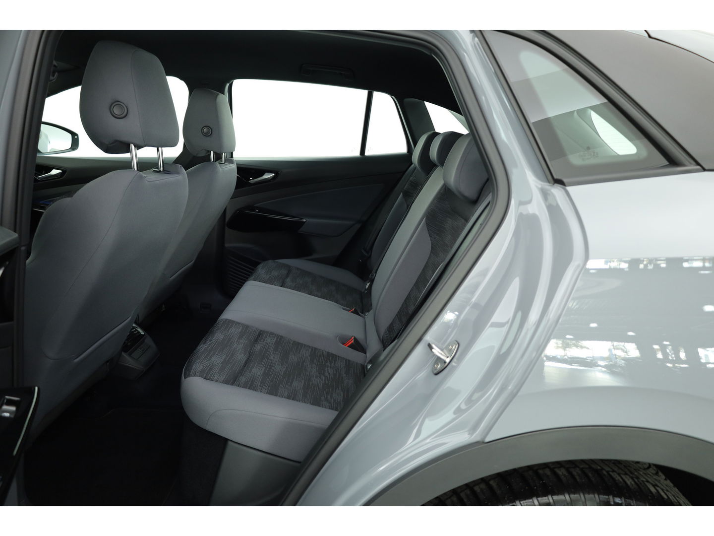 Volkswagen ID.4 Pro 77 kWh 204pk | Navi | Camera | Warmtepomp | Keyless | Stoelverwarming
