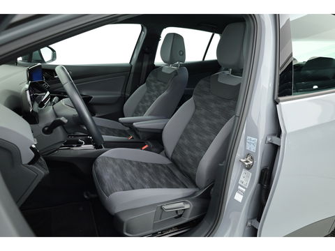 Volkswagen ID.4 Pro 77 kWh 204pk | Navi | Camera | Warmtepomp | Keyless | Stoelverwarming