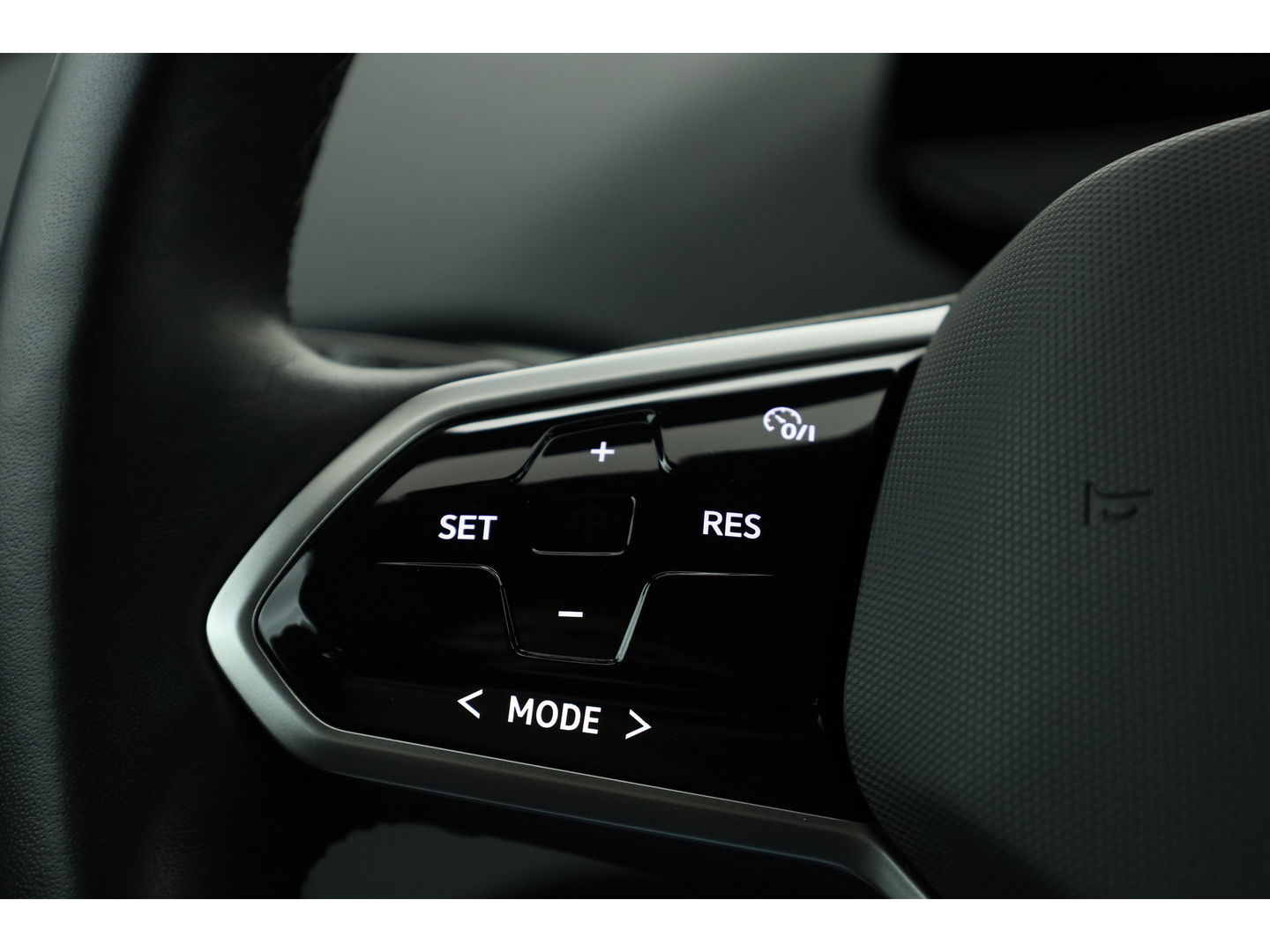Volkswagen ID.4 Pro 77 kWh 204pk | Navi | Camera | Warmtepomp | Keyless | Stoelverwarming