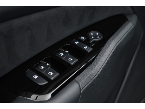 Kia Sportage 1.6 T-GDi Plug-in Hybrid GT-PlusLine AWD | Navi | 360cam | Stoelventi. | Adapt. Cruise | Elek. Stoelen. | H&K