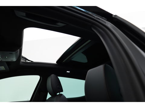 CUPRA Formentor 1.5 TSI e-Hybrid ''Nieuw model'' | Pano | 360cam | Travel Assist | Keyless | Navi | Stuurverw.