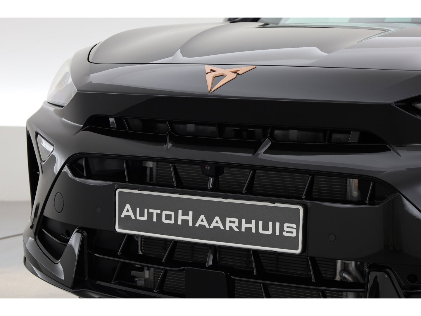 CUPRA Formentor 1.5 TSI e-Hybrid ''Nieuw model'' | Pano | 360cam | Travel Assist | Keyless | Navi | Stuurverw.
