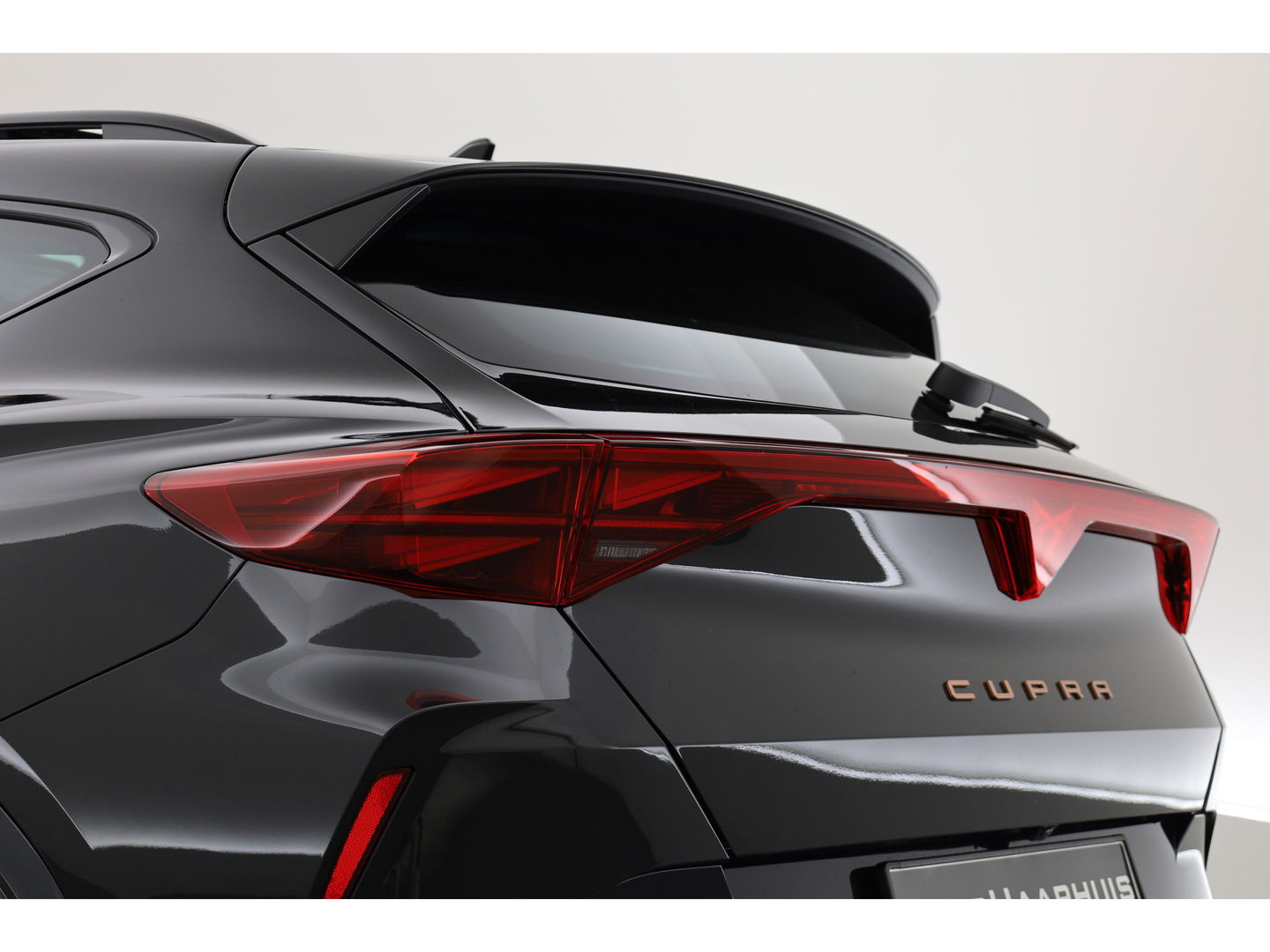 CUPRA Formentor 1.5 TSI e-Hybrid ''Nieuw model'' | Pano | 360cam | Travel Assist | Keyless | Navi | Stuurverw.