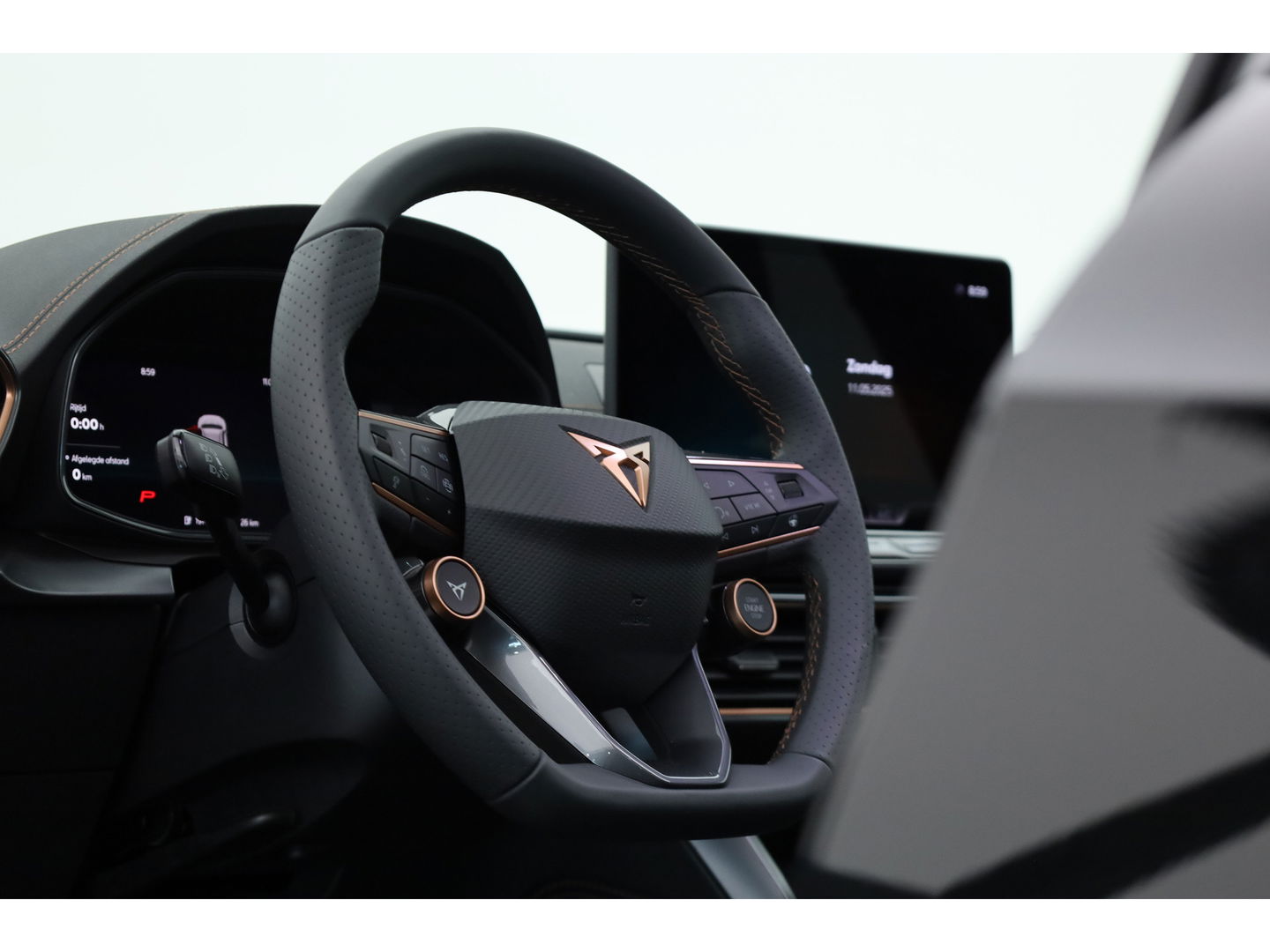 CUPRA Formentor 1.5 TSI e-Hybrid ''Nieuw model'' | Pano | 360cam | Travel Assist | Keyless | Navi | Stuurverw.