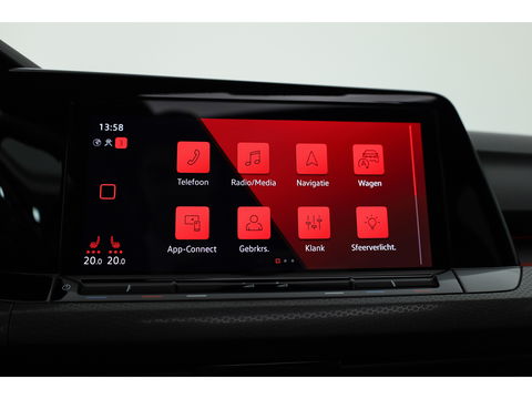Volkswagen Golf 2.0 TSI GTI | Pano | Camera | Stoel-Stuurverw. | IQ. Light | Apple CarPlay |