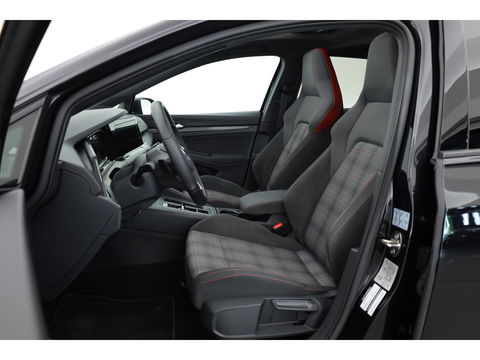 Volkswagen Golf 2.0 TSI GTI | Pano | Camera | Stoel-Stuurverw. | IQ. Light | Apple CarPlay |