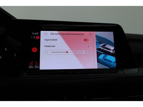 Volkswagen Golf 2.0 TSI GTI | Pano | Camera | Stoel-Stuurverw. | IQ. Light | Apple CarPlay |