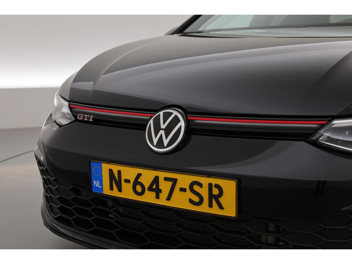 Volkswagen Golf 2.0 TSI GTI | Pano | Camera | Stoel-Stuurverw. | IQ. Light | Apple CarPlay |