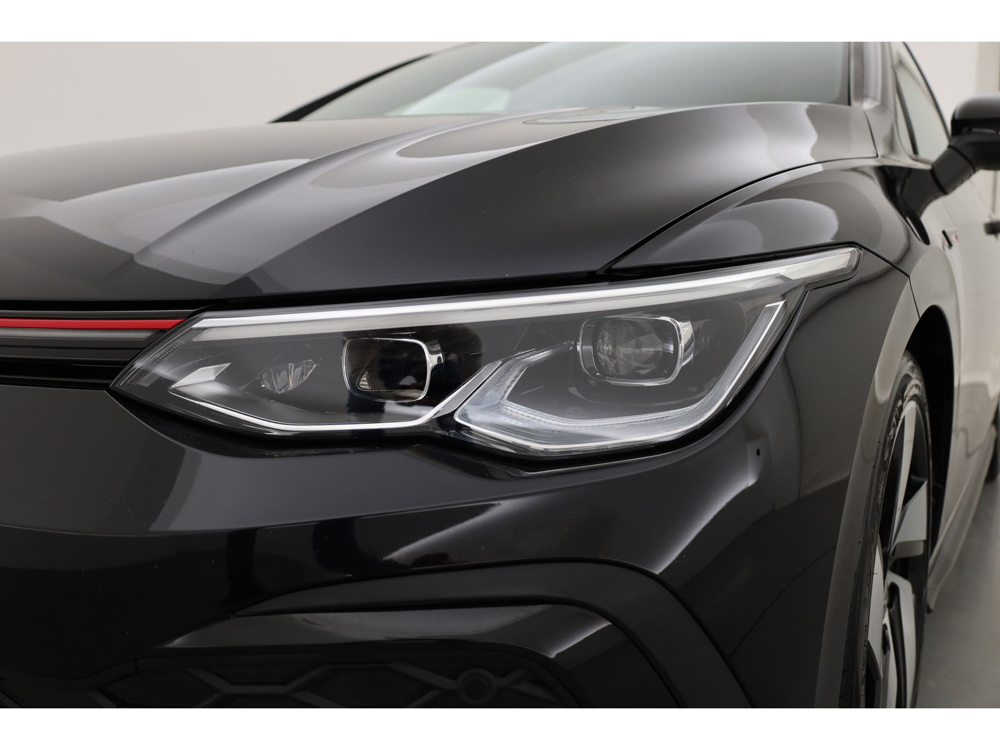 Volkswagen Golf 2.0 TSI GTI | Pano | Camera | Stoel-Stuurverw. | IQ. Light | Apple CarPlay |