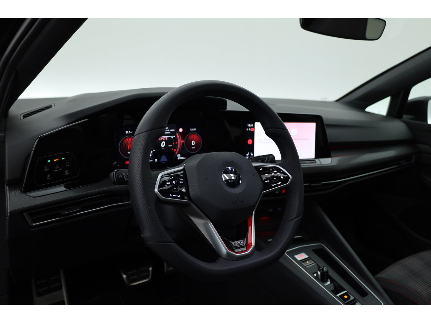 Volkswagen Golf 2.0 TSI GTI | Pano | Camera | Stoel-Stuurverw. | IQ. Light | Apple CarPlay |