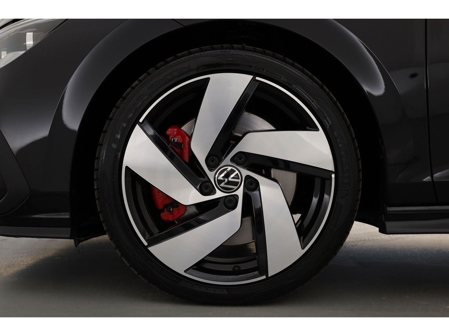 Volkswagen Golf 2.0 TSI GTI | Pano | Camera | Stoel-Stuurverw. | IQ. Light | Apple CarPlay |