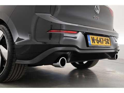 Volkswagen Golf 2.0 TSI GTI | Pano | Camera | Stoel-Stuurverw. | IQ. Light | Apple CarPlay |
