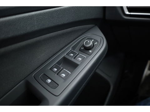 Volkswagen Golf 2.0 TSI GTI | Pano | Camera | Stoel-Stuurverw. | IQ. Light | Apple CarPlay |