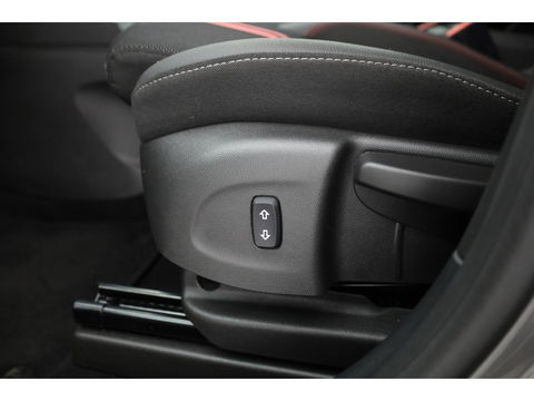Opel Crossland 1.2 Turbo Level 4 | Camera | Stoel en Stuurverw. | Apple CarPlay | 4-seizoens