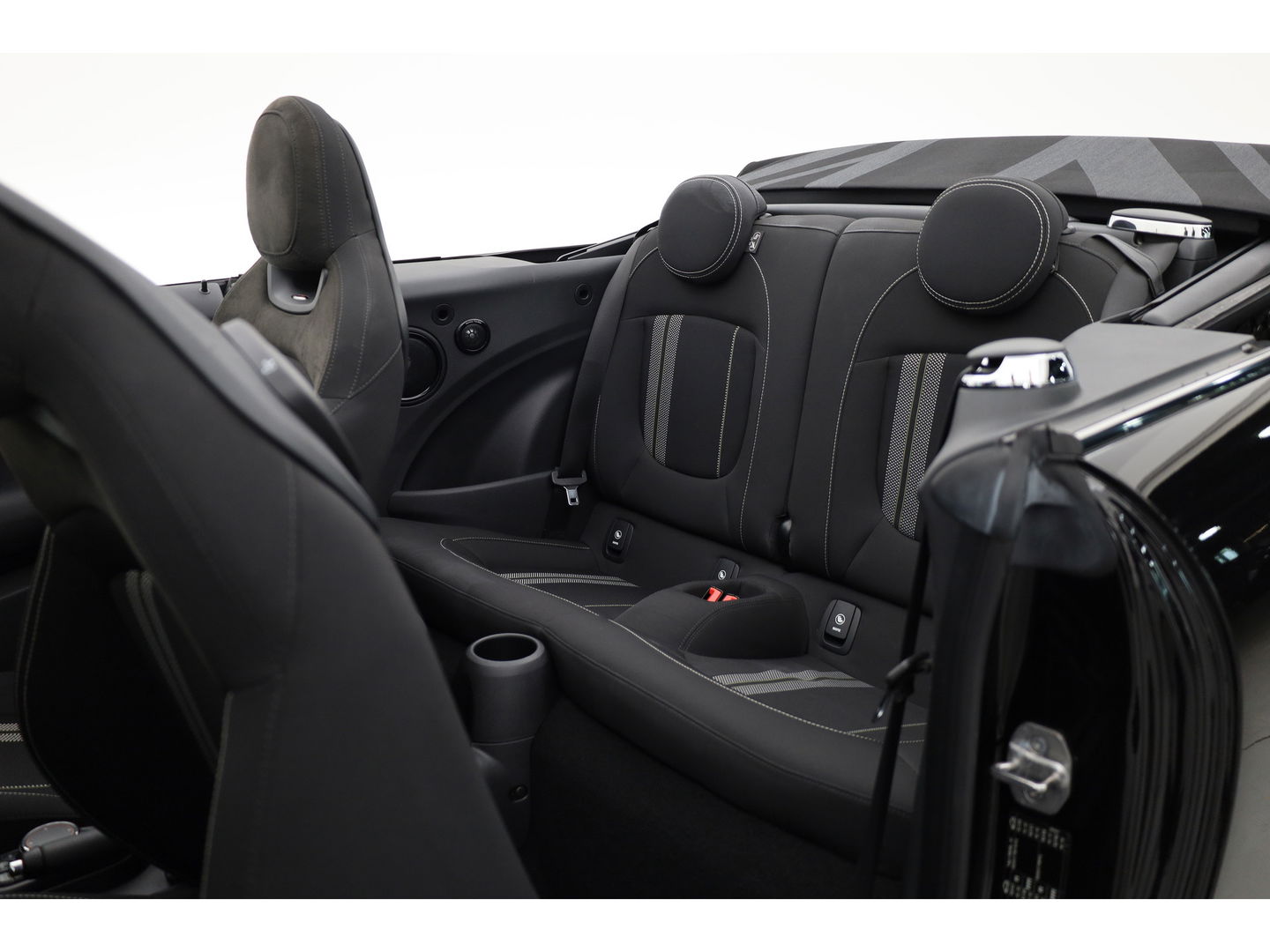 MINI Cabrio 2.0 John Cooper Works Chili | HUD | Cruise | H&K | Stoelverw. | PDC V+A