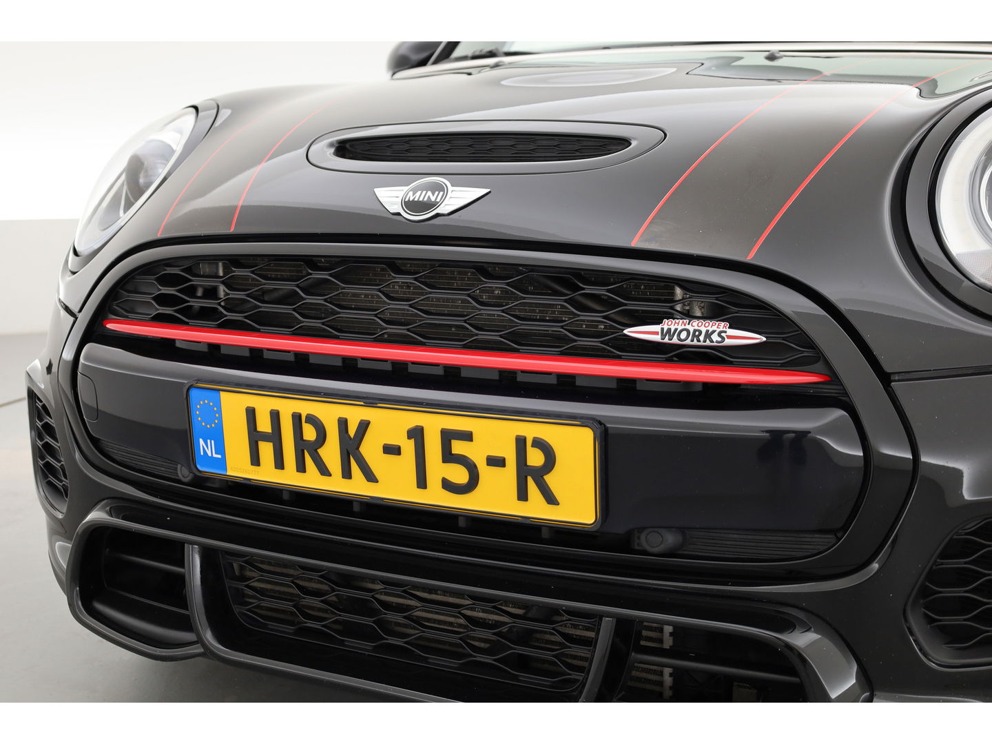 MINI Cabrio 2.0 John Cooper Works Chili | HUD | Cruise | H&K | Stoelverw. | PDC V+A