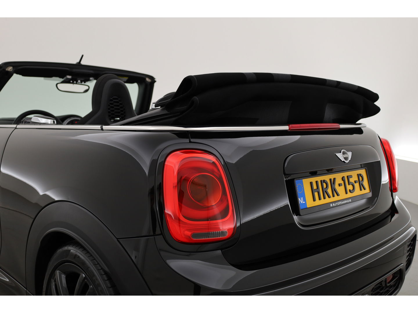 MINI Cabrio 2.0 John Cooper Works Chili | HUD | Cruise | H&K | Stoelverw. | PDC V+A