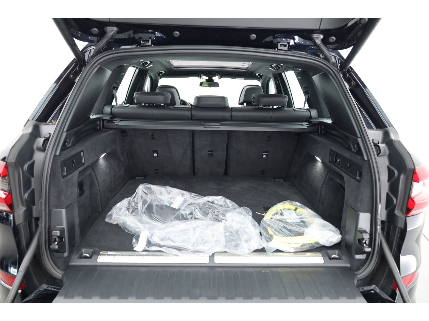 BMW X5 xDrive45e M Sport | Pano | HUD | Luchtvering | Stoelventilatie | Massage | Elek. Trekhaak